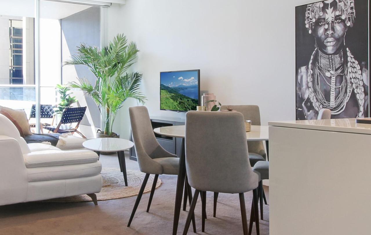 Lux 2Br Apt On Hindmarsh Sq-Pool-Gym-Sauna-Parking 애들레이드 외부 사진